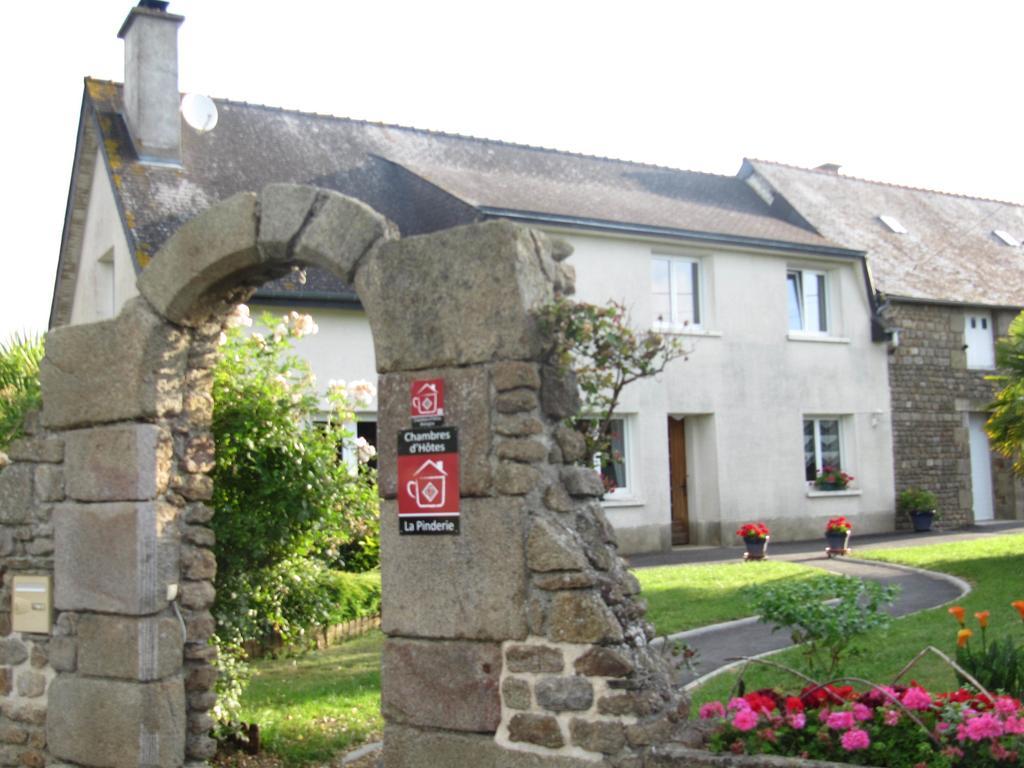 Chambres D'Hotes La Pinderie Val-Couesnon Exterior foto